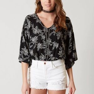 ✨5 FOR $25✨   Amuse Society Moon Dancer Black Floral Beaded Top